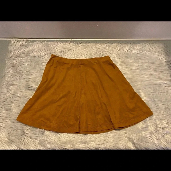 Forever 21 Women’s Carmel Suede-Look A-Line Mini Skirt Size Small Trendy Chic - Picture 8 of 11